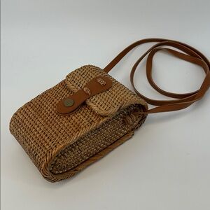 Elegant Brown Woven Rattan Cellphone Crossbody Bag Inside Boho Lining Travel